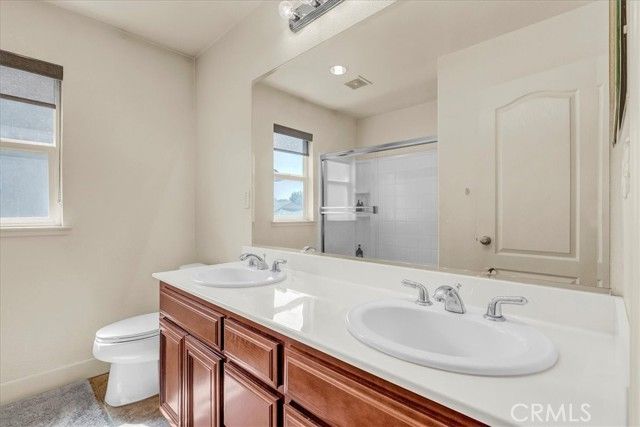 3615 W Sunnyview Avenue, Visalia, CA 93291