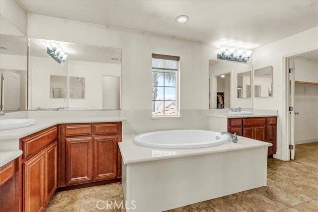 3615 W Sunnyview Avenue, Visalia, CA 93291