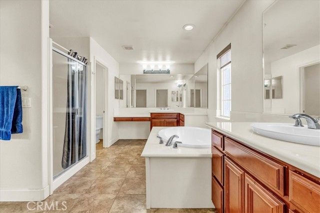 3615 W Sunnyview Avenue, Visalia, CA 93291