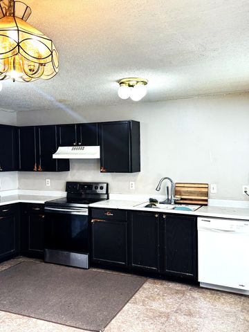 2302 Summerwood Lane, Greenwood, IN 46143