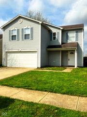 2302 Summerwood Lane, Greenwood, IN 46143