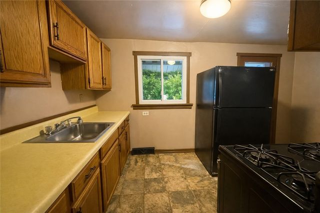 407 Mitchell Ave, City Of But Ne, PA 16001