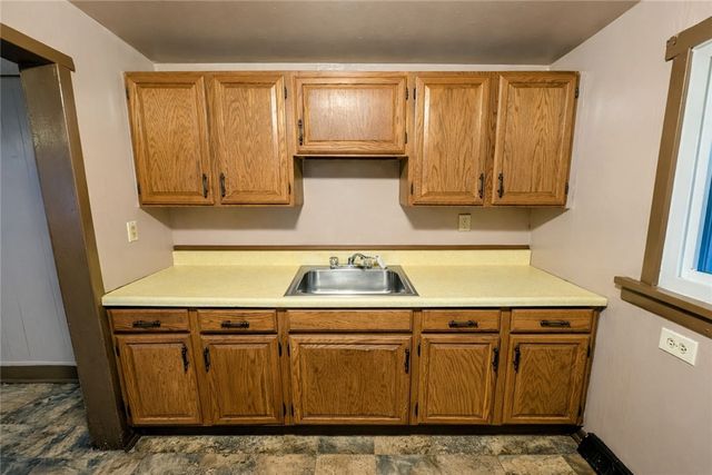 407 Mitchell Ave, City Of But Ne, PA 16001