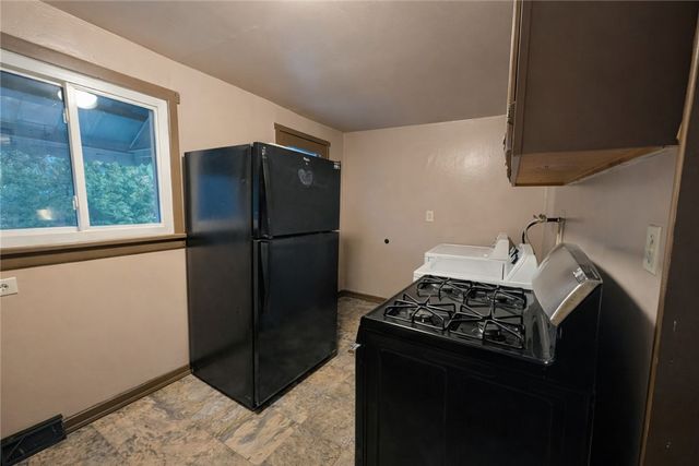 407 Mitchell Ave, City Of But Ne, PA 16001