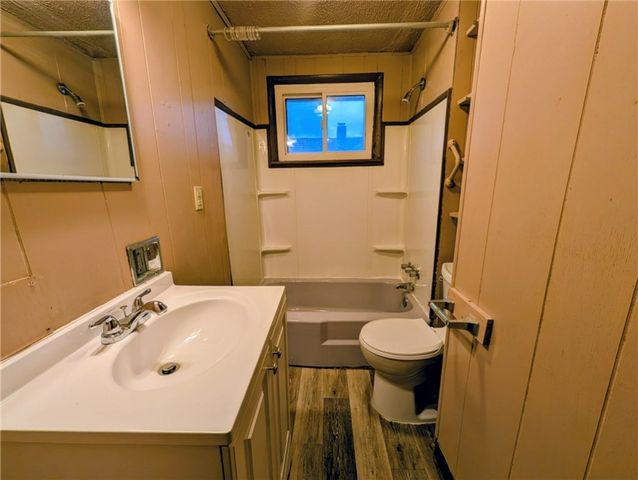 407 Mitchell Ave, City Of But Ne, PA 16001