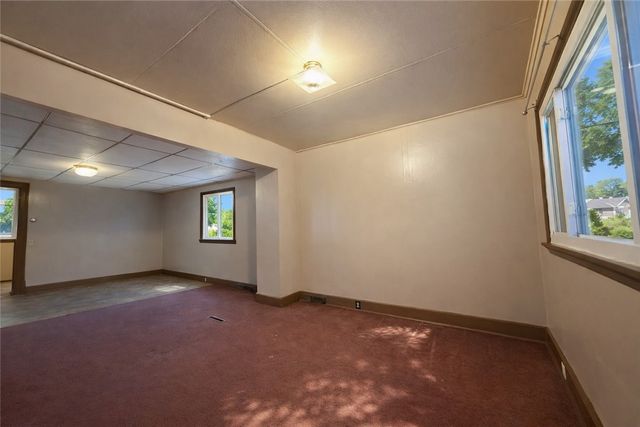 407 Mitchell Ave, City Of But Ne, PA 16001