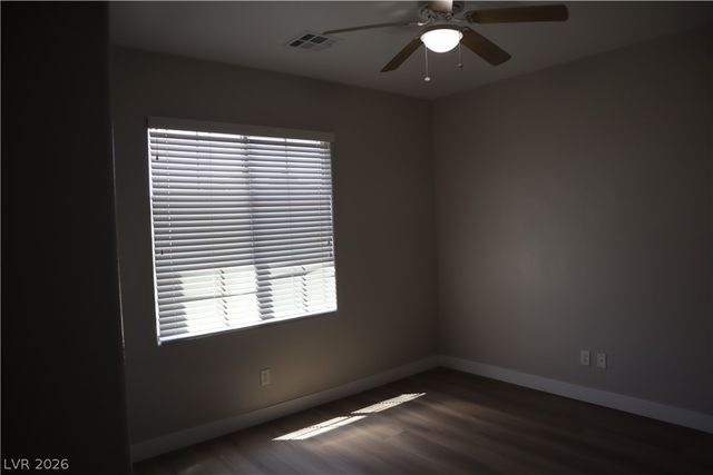 9052 Picket Fence Avenue, Las Vegas, NV 89143