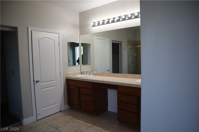 9052 Picket Fence Avenue, Las Vegas, NV 89143