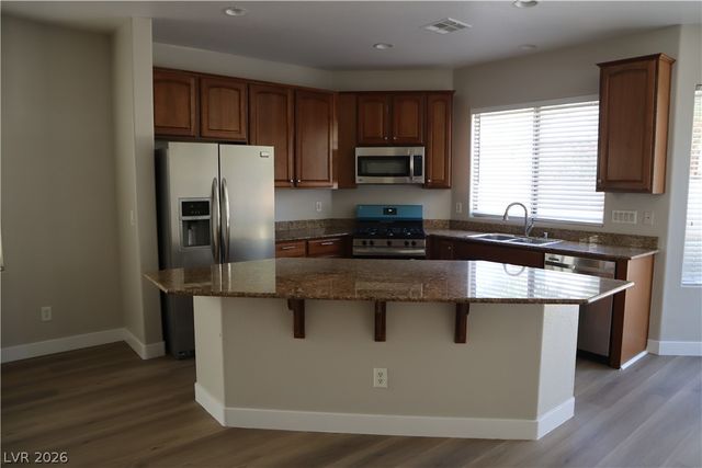 9052 Picket Fence Avenue, Las Vegas, NV 89143