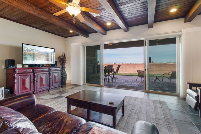 4719 Las Plazuelas, Santa Fe, NM 87507