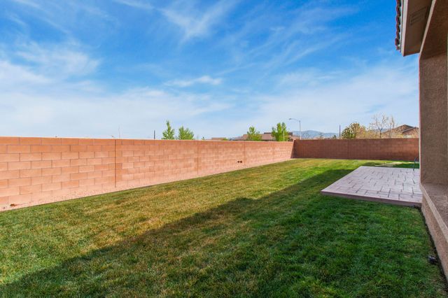 4719 Las Plazuelas, Santa Fe, NM 87507