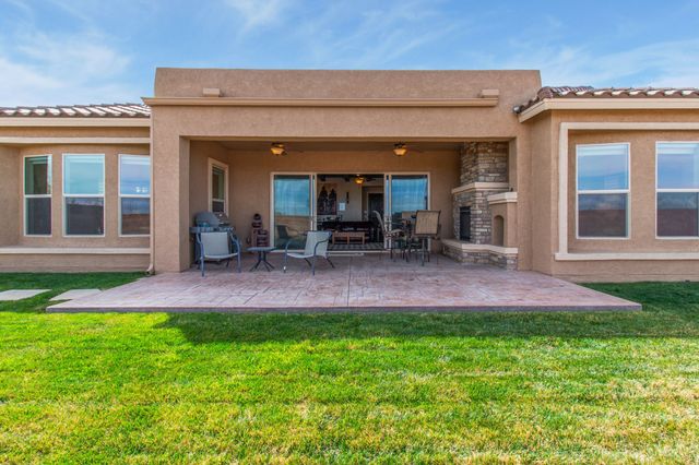 4719 Las Plazuelas, Santa Fe, NM 87507