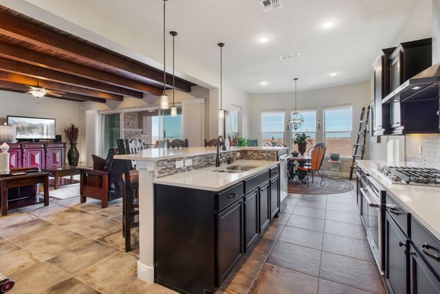 4719 Las Plazuelas, Santa Fe, NM 87507