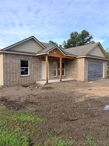 806 NE 7th Street, Wagoner, OK 74467
