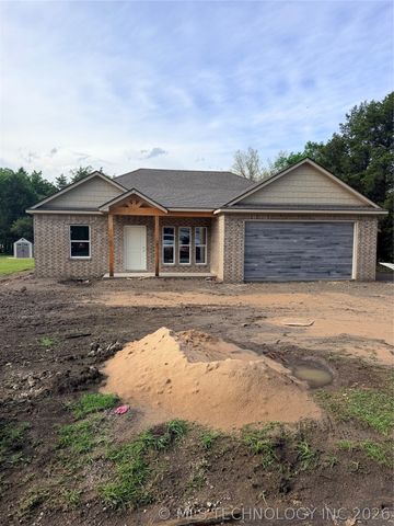 806 NE 7th Street, Wagoner, OK 74467