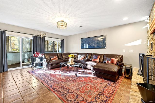 9428 S Harbour Pointe Drive, Bloomington, IN 47401