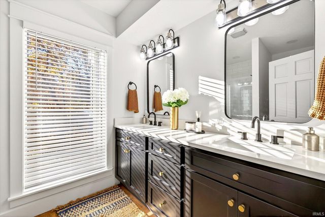 9428 S Harbour Pointe Drive, Bloomington, IN 47401