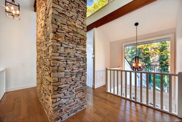 9428 S Harbour Pointe Drive, Bloomington, IN 47401