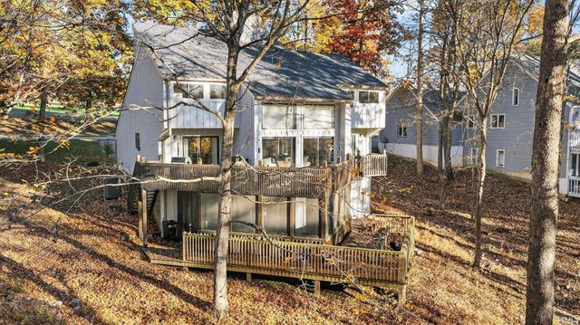 9428 S Harbour Pointe Drive, Bloomington, IN 47401