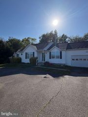 11016 LEAVELLS RD, Fredericksburg, VA 22407