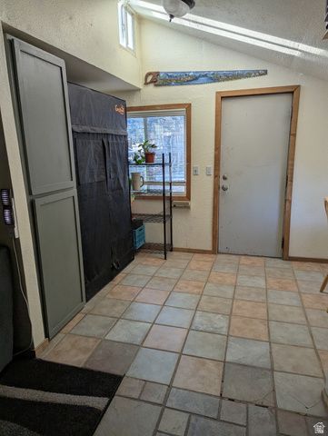 7587 S 39700 W, Fruitland, UT 84027