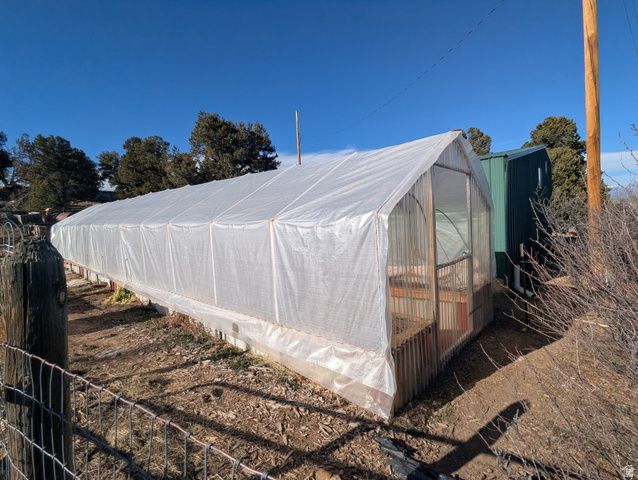 7587 S 39700 W, Fruitland, UT 84027