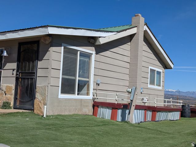 7587 S 39700 W, Fruitland, UT 84027