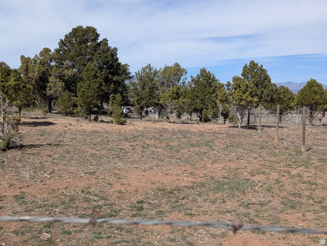 7587 S 39700 W, Fruitland, UT 84027