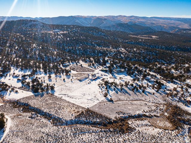 7587 S 39700 W, Fruitland, UT 84027