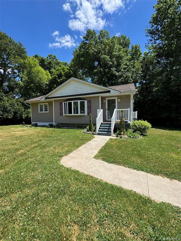 18 Montfort Woods Road, Wappingers Falls, NY 12590