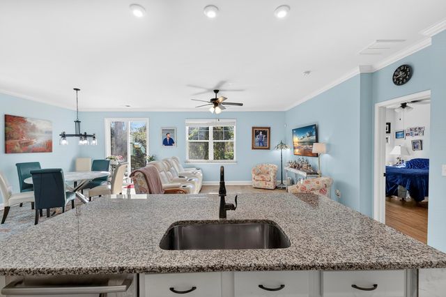 1208 Inlet View Dr., North Myrtle Beach, SC 29582