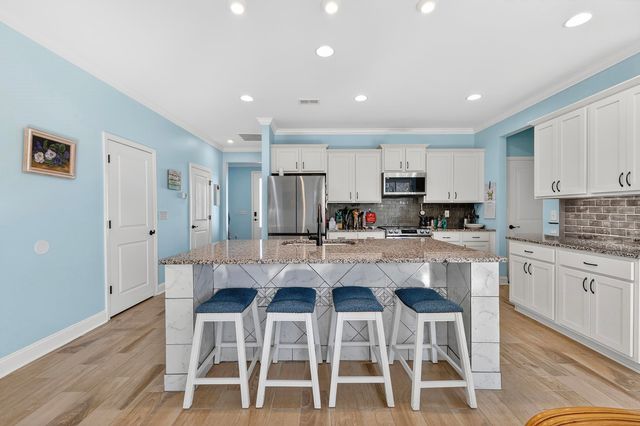 1208 Inlet View Dr., North Myrtle Beach, SC 29582