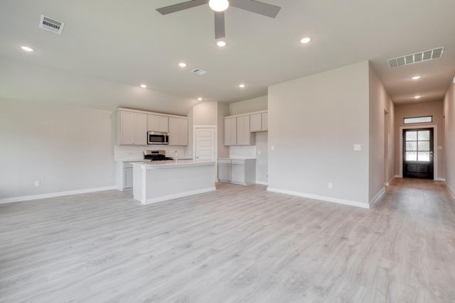 114 Malibu, Hutto, TX 78634