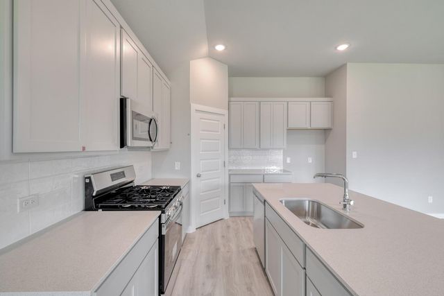 114 Malibu, Hutto, TX 78634
