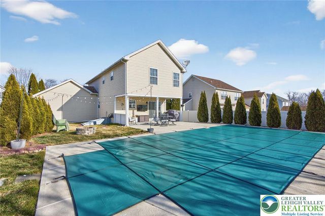 275 Crown Drive, Easton, PA 18040