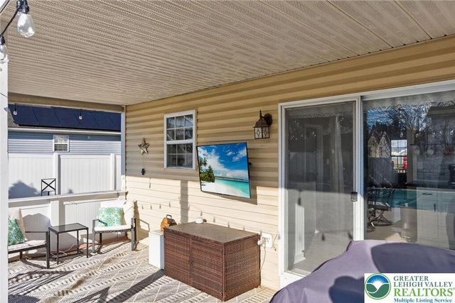 275 Crown Drive, Easton, PA 18040