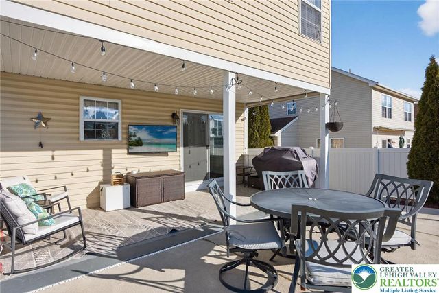 275 Crown Drive, Easton, PA 18040