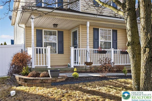 275 Crown Drive, Easton, PA 18040