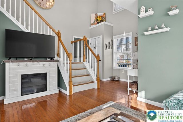 275 Crown Drive, Easton, PA 18040