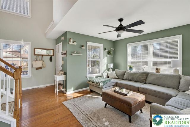 275 Crown Drive, Easton, PA 18040