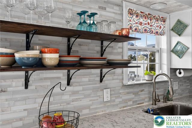 275 Crown Drive, Easton, PA 18040