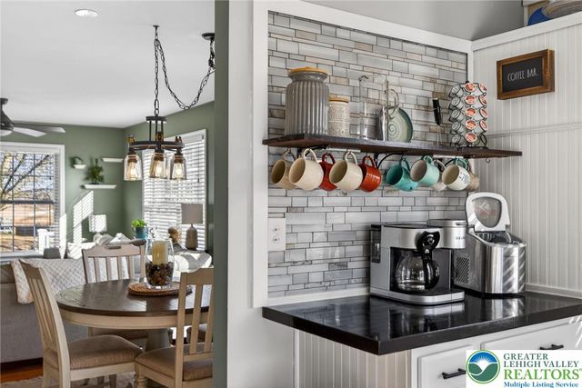 275 Crown Drive, Easton, PA 18040