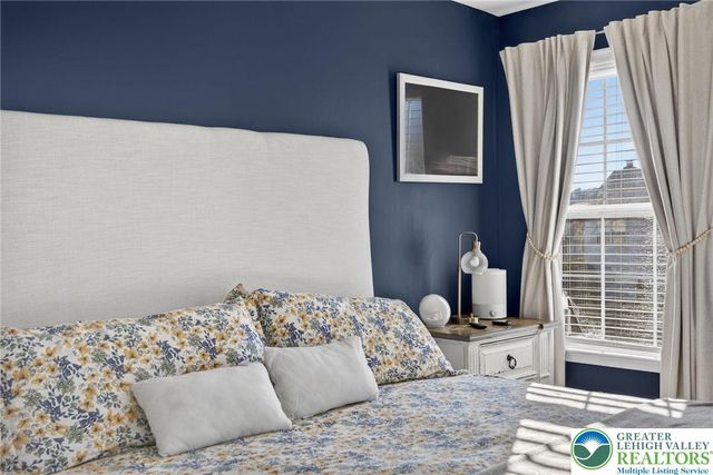 275 Crown Drive, Easton, PA 18040