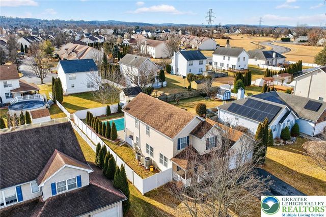 275 Crown Drive, Easton, PA 18040