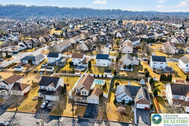 275 Crown Drive, Easton, PA 18040