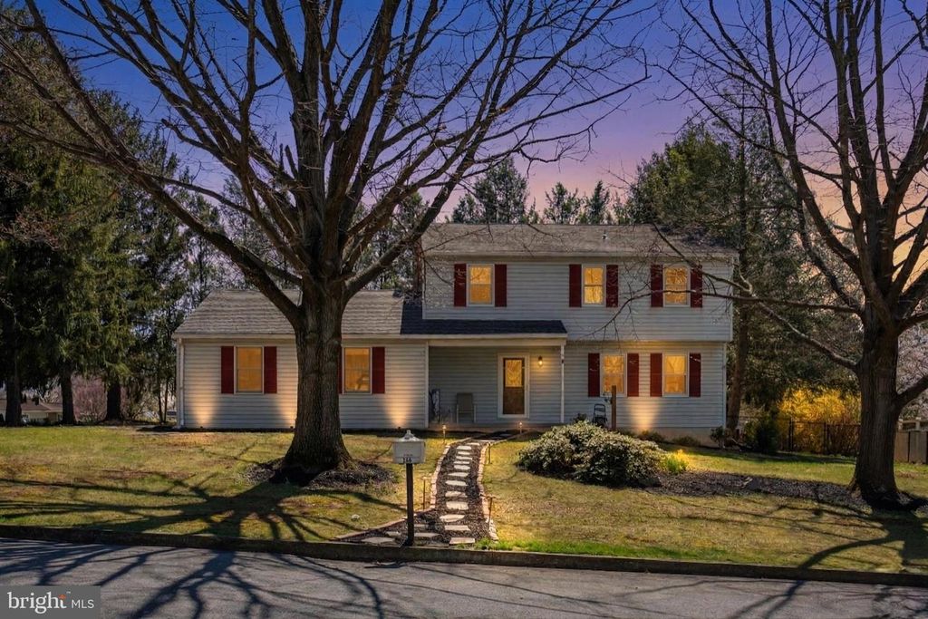 206 CUMBERLAND DRIVE, Carlisle, PA 17013