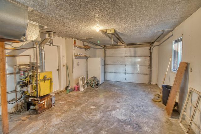 560 LONG SPUR LOOP, Fairbanks, AK 99709