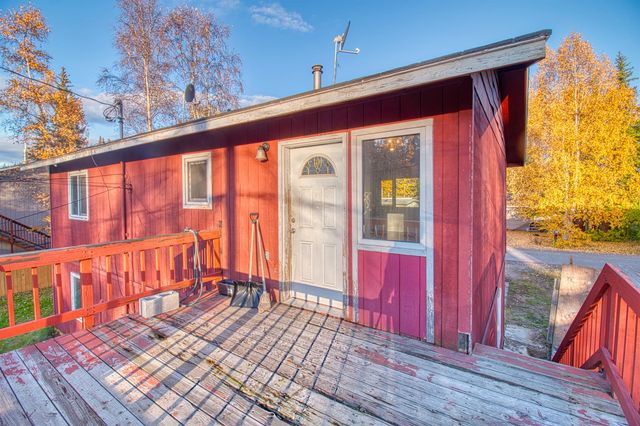 560 LONG SPUR LOOP, Fairbanks, AK 99709
