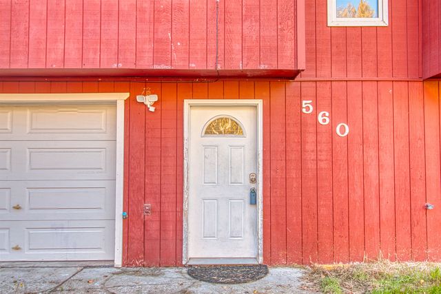 560 LONG SPUR LOOP, Fairbanks, AK 99709