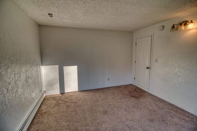 560 LONG SPUR LOOP, Fairbanks, AK 99709